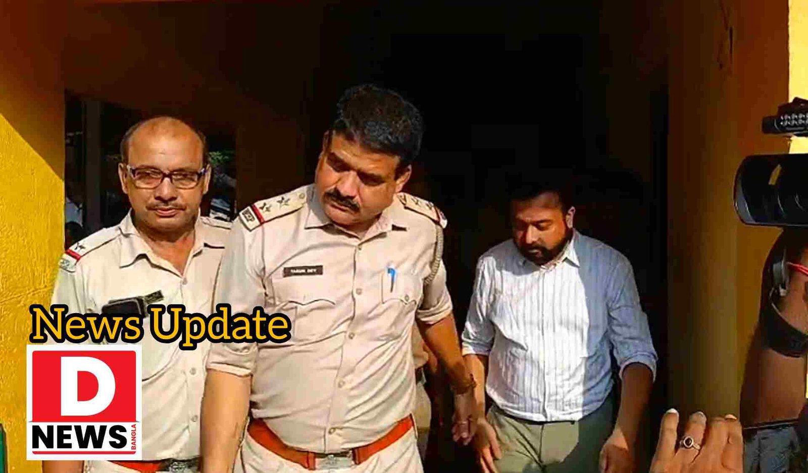 Sumit Ray : ‘অন্যের সিম নিয়ে একাধিক ব্যক্তির সঙ্গে ট্রানজাকশন সুমিত রায়ের,যার বেশিরভাগটাই ছিল কালীঘাটের আশেপাশের! ফের দুদিনের পুলিশি হেফাজত
